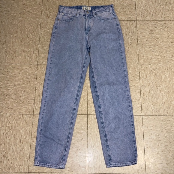 Urban Outfitters BDG High Waisted Pegged Cowboy Jeans in Light Blue Wash size 26 - Picture 1 of 16